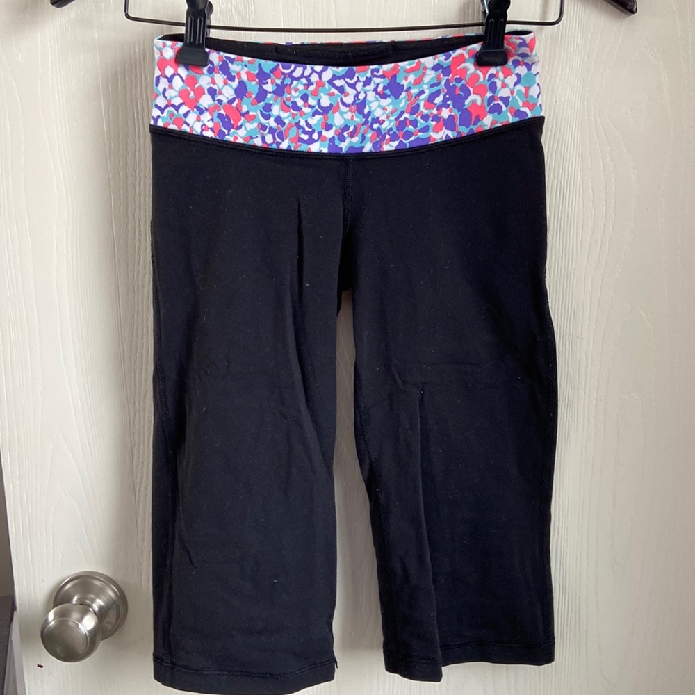 Ivivva Black, Purple, Pink & Blue Cropped Exercise Pants